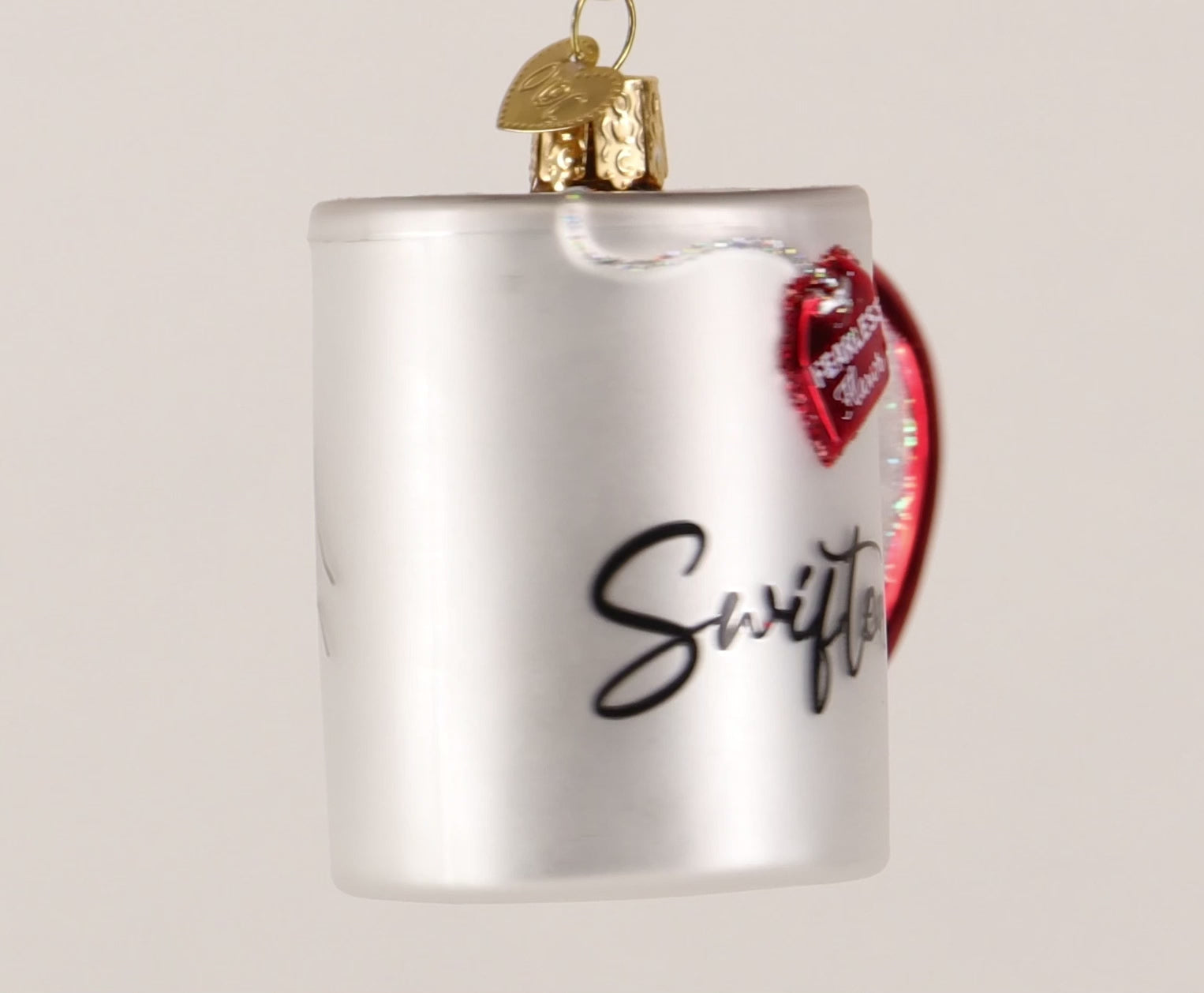 Swiftea Mug Ornament – Old World Christmas