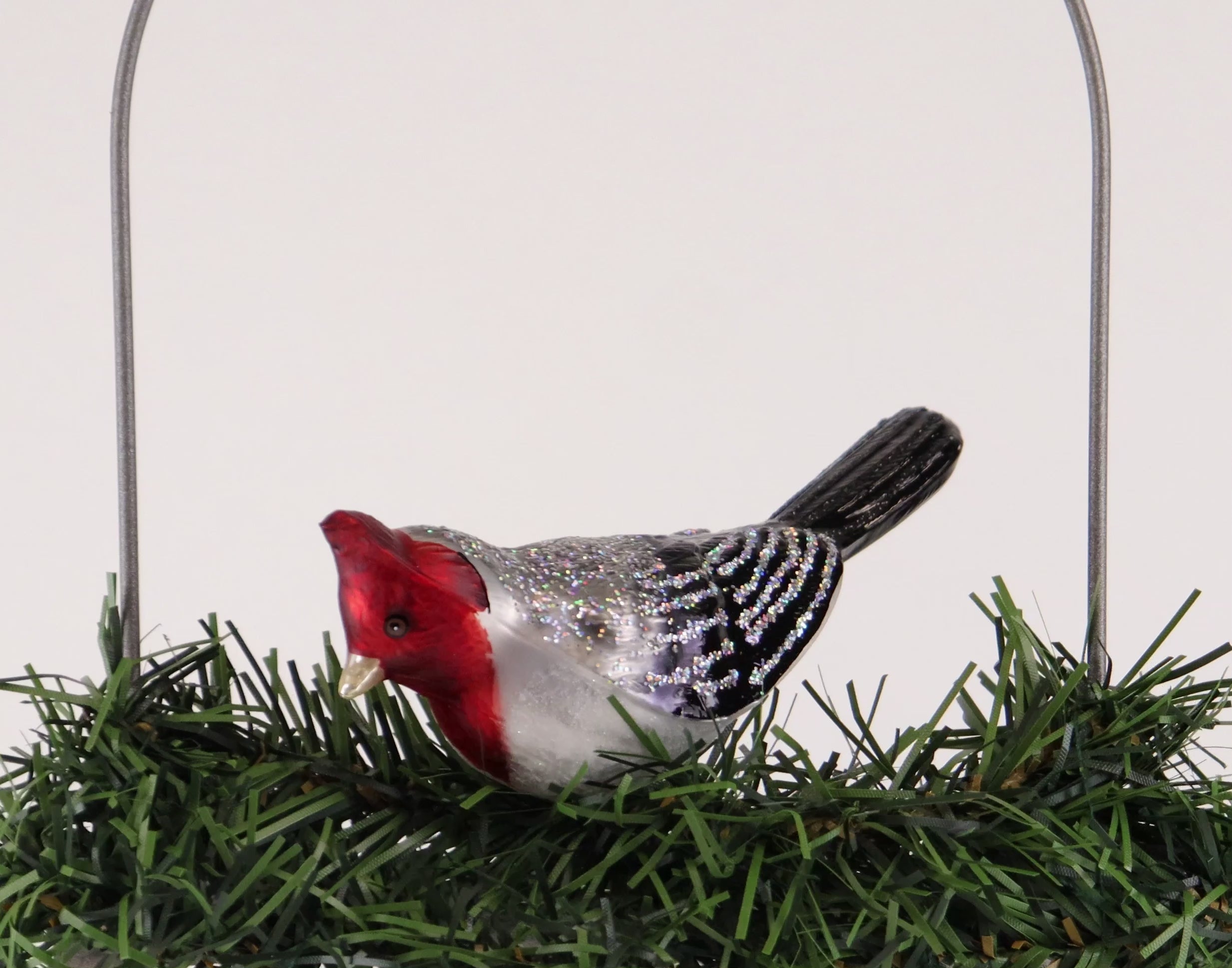 Red-crested Cardinal Ornament – Old World Christmas