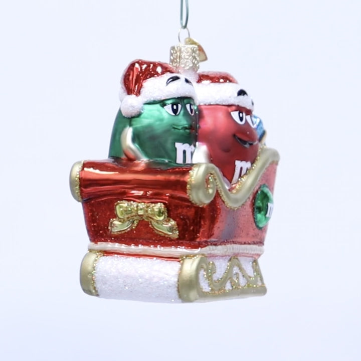 M&M'S In Sleigh Ornament – Old World Christmas
